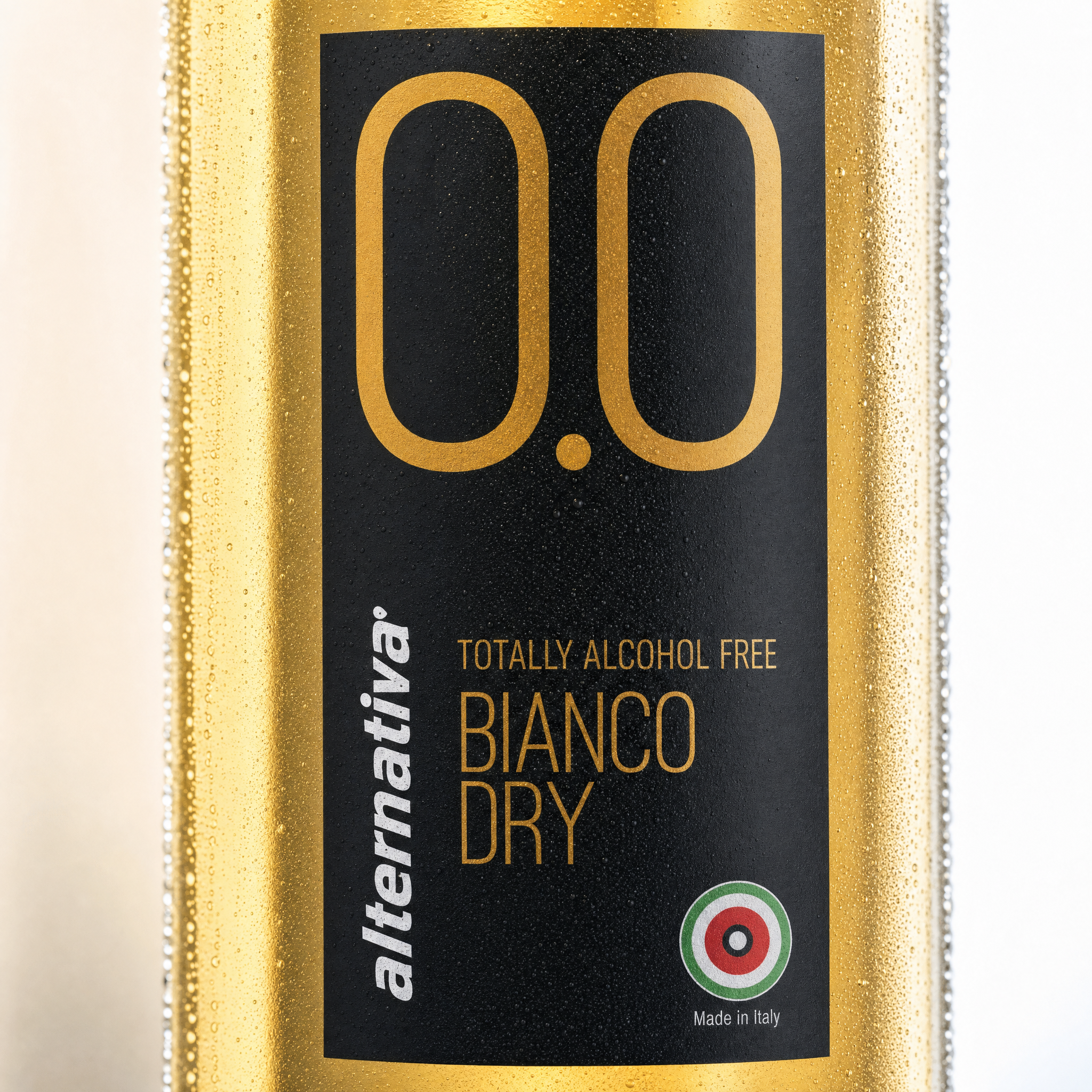 Princess Blanco Dry 0.0% — label close-up, 0.0 Totally Alcohol Free
