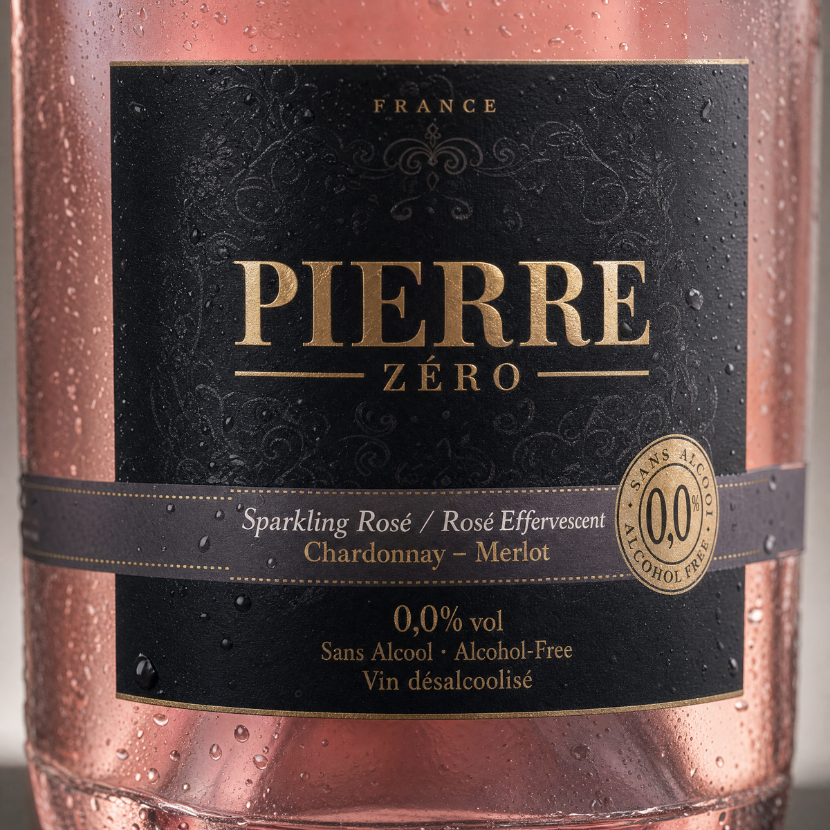 Pierre Zéro Rosé Sparkling (0.0%) — Detail macro