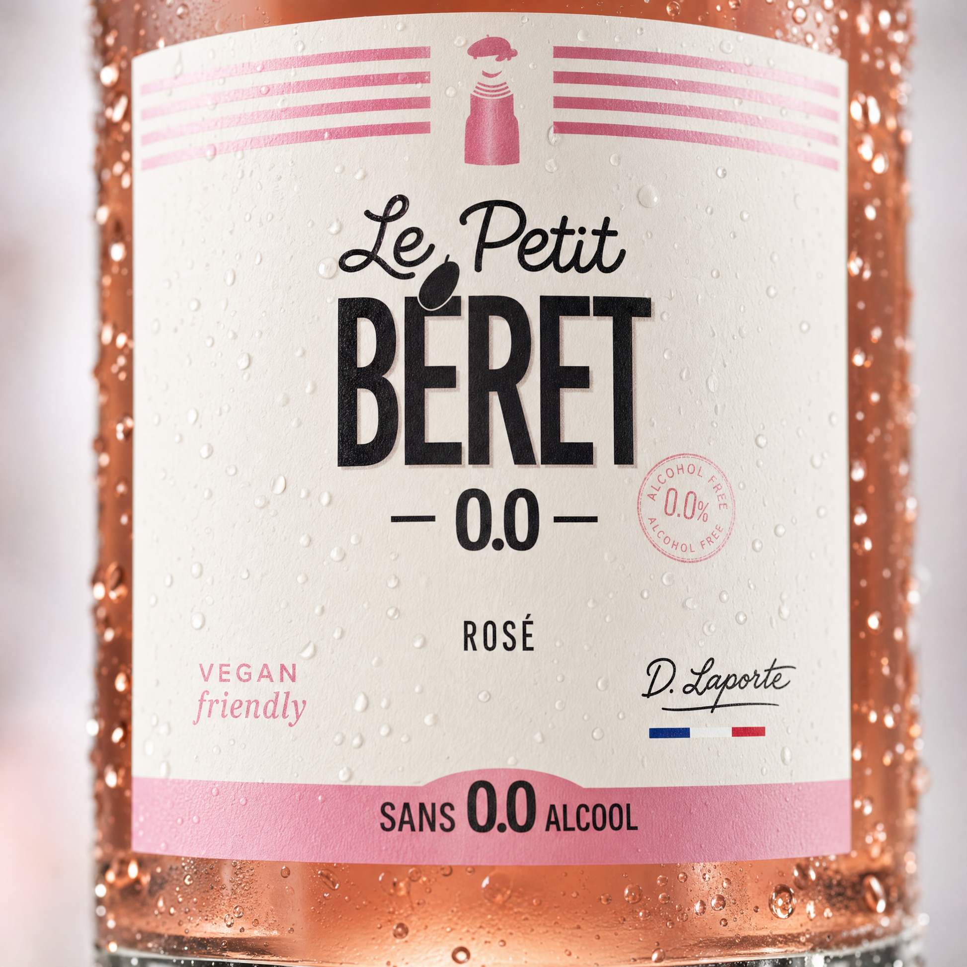 Le Petit Béret Sparkling Rosé (0.0%) — Detail macro