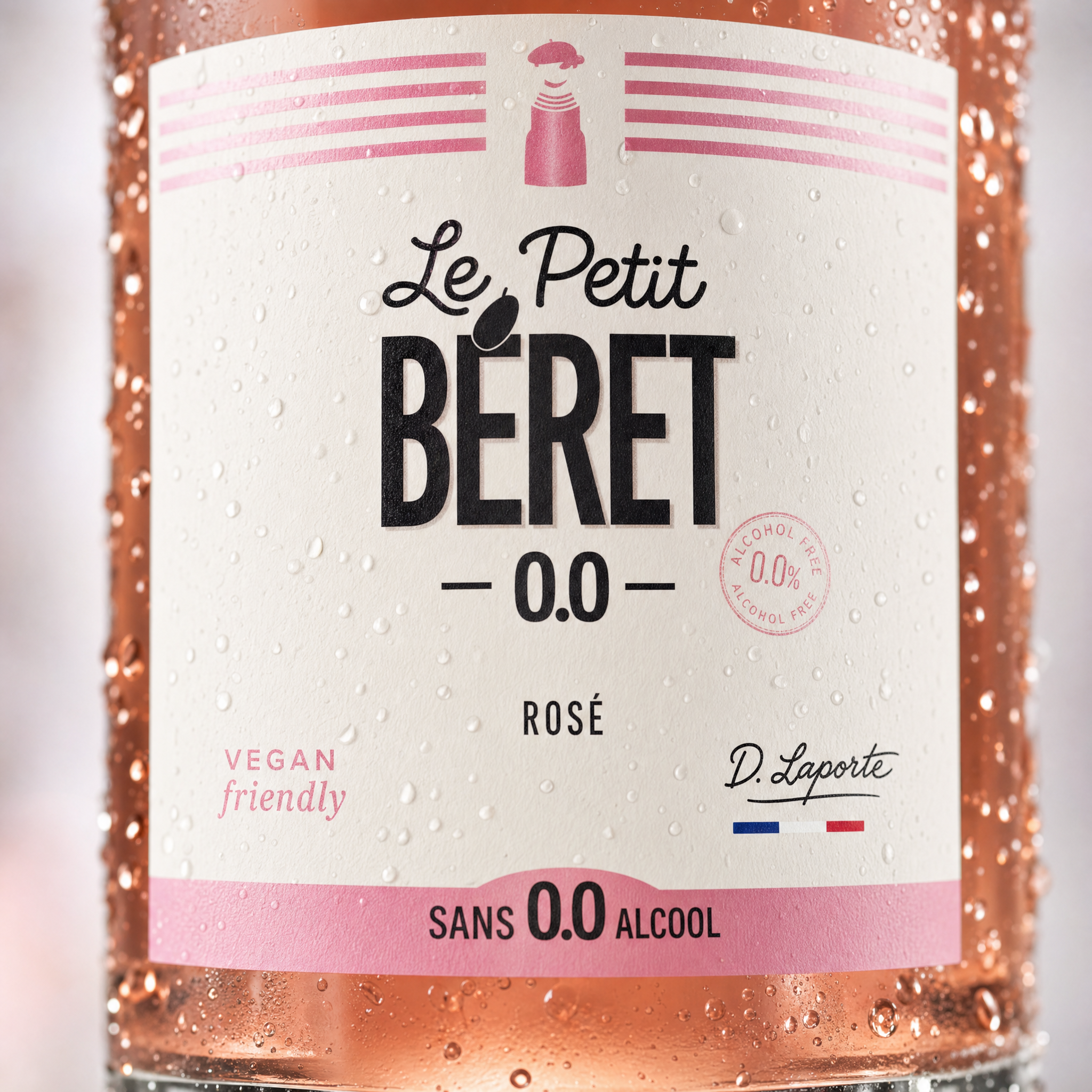 Le Petit Béret Sparkling Rosé (0.0%) — Detail macro
