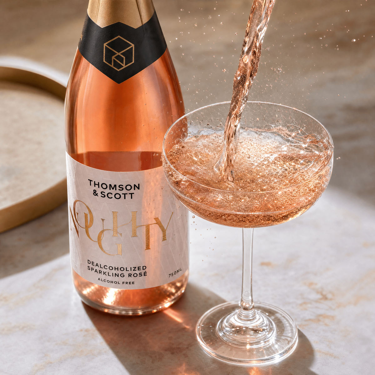 Noughty Rosé — pour