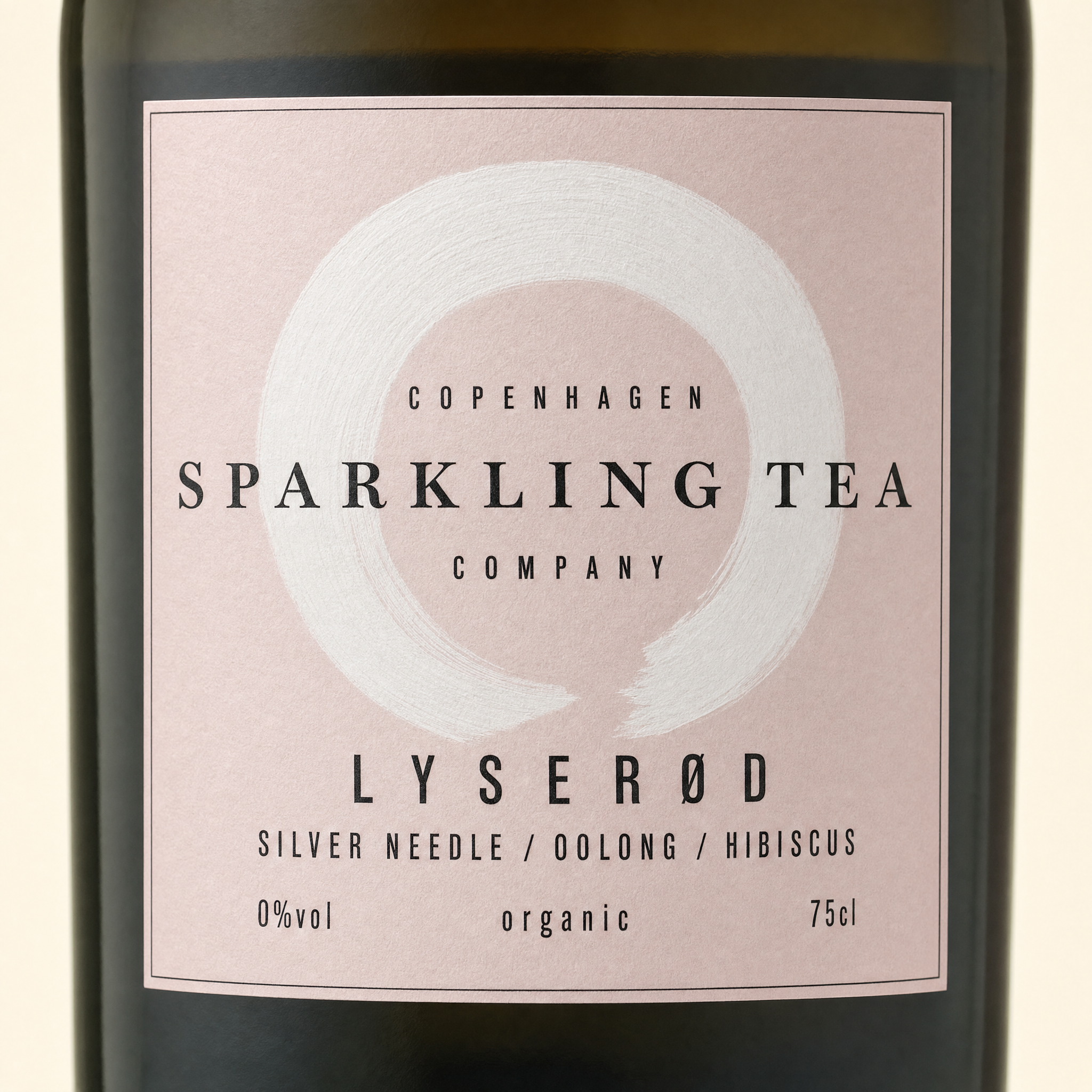 Close-up of the Copenhagen Sparkling Tea LYSEROD label showing 0%vol and organic